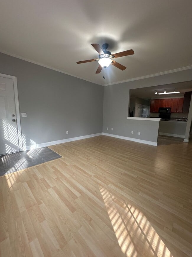 Building Photo - Coming Soon! Lake-area living, 2 Bedroom Apartment