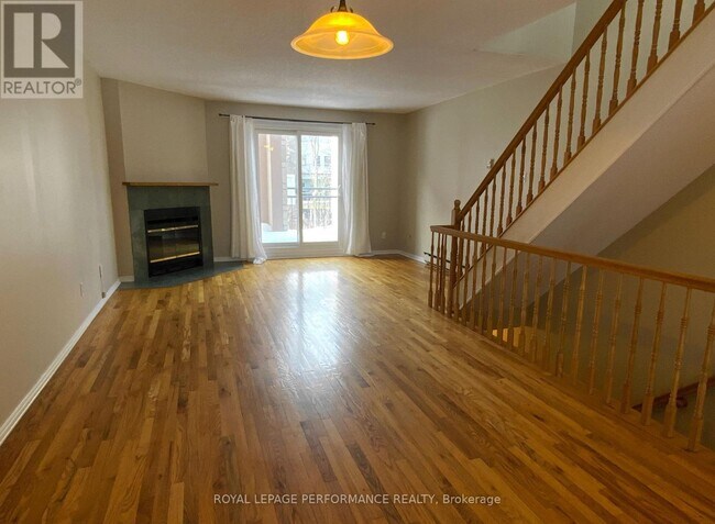 Photo du bâtiment - 185 Cumberland St