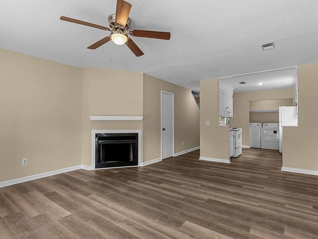 Photo - 207 Townes Ct Apartment