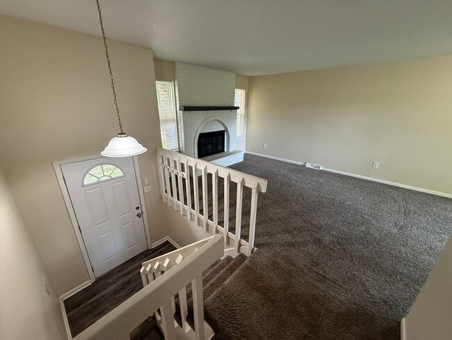 Building Photo - 3 BR/2BA | Single Family Home | 2-Car Garage Parking | Fenced backyard!