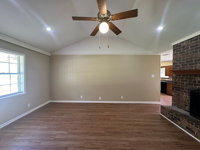 Foto del edificio - Charming 3 Bedroom in Flint!