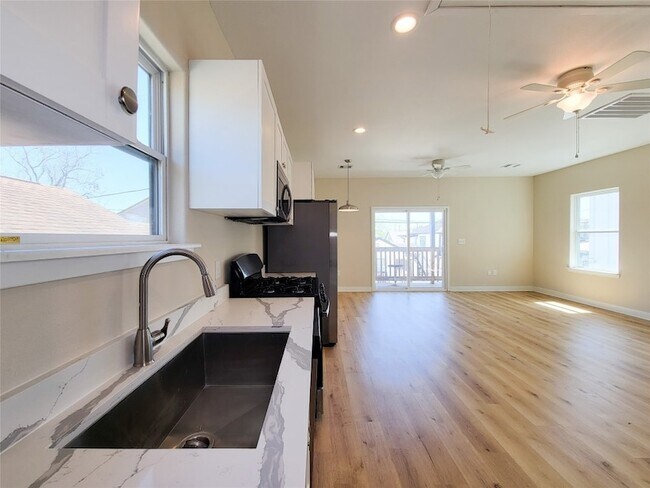 Foto del edificio - 1903 Mary St