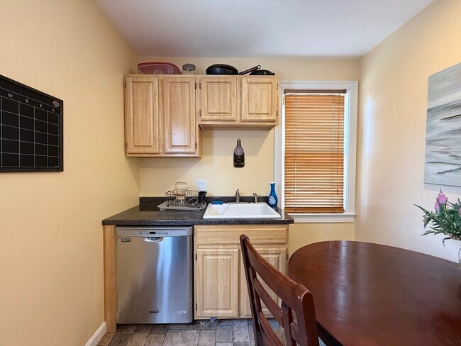 Foto del edificio - 295 Allston St