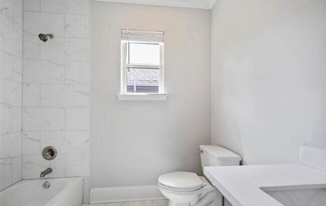 Foto del edificio - 3137 Pauger St