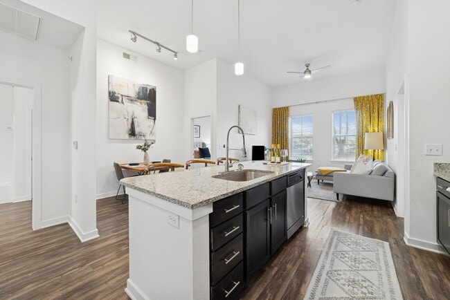 Foto del edificio - Mustang Station