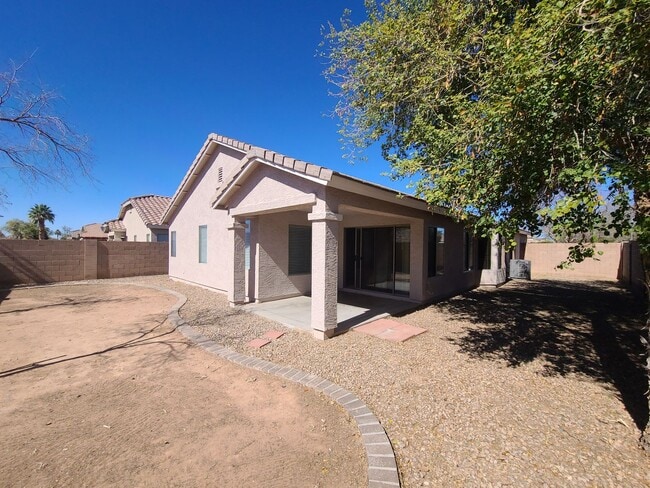 Building Photo - Incredible 4 bedroom home in Gilbert!