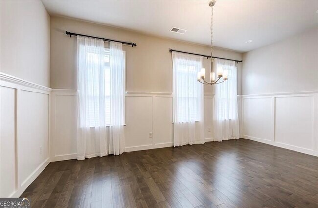 Foto del edificio - 3312 Sangster Way