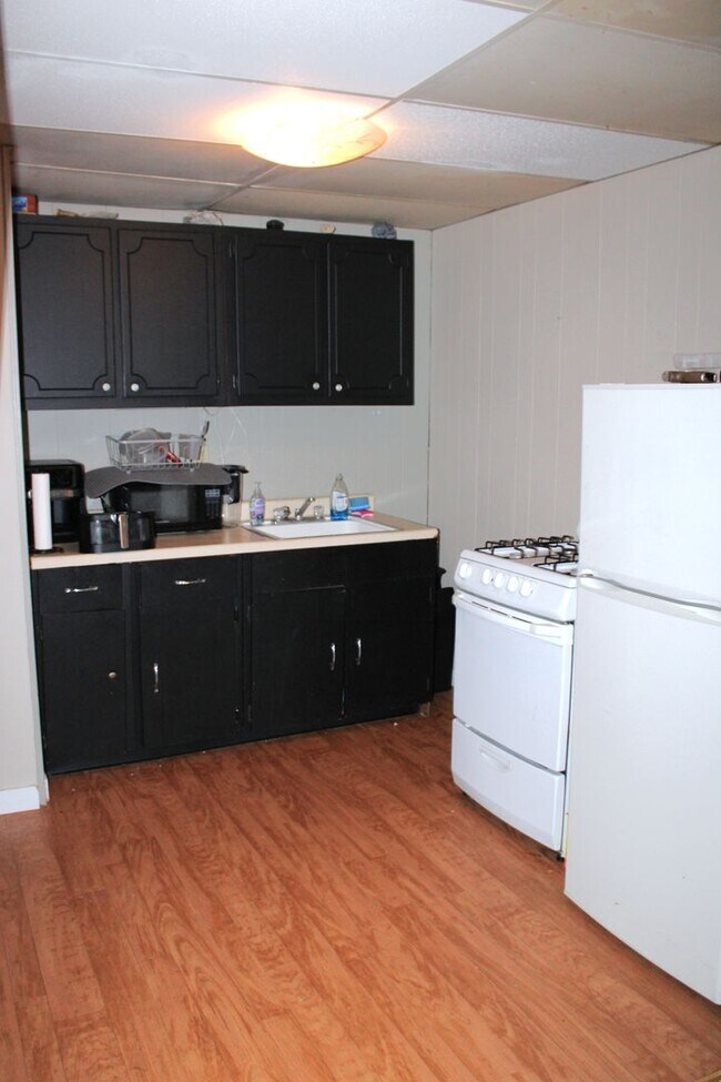 Foto del edificio - 967-971 Ch ADV RESIDENTIAL