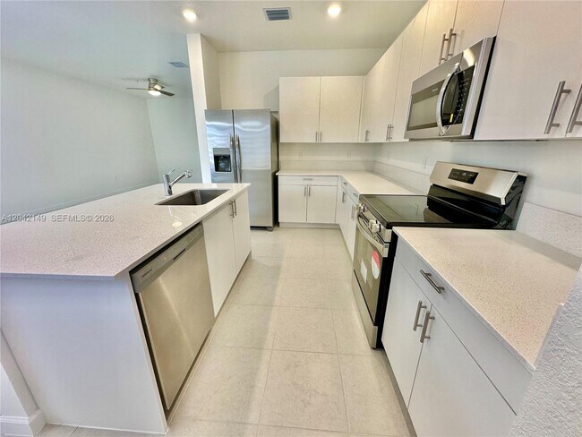 Foto del edificio - 114 SW 184th Ave