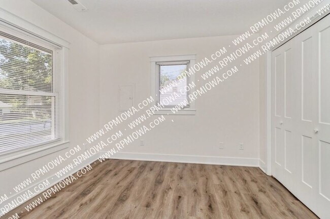 Building Photo - AFFORDABLE HOME!! 1 Bed, 1 Bath Home in De...