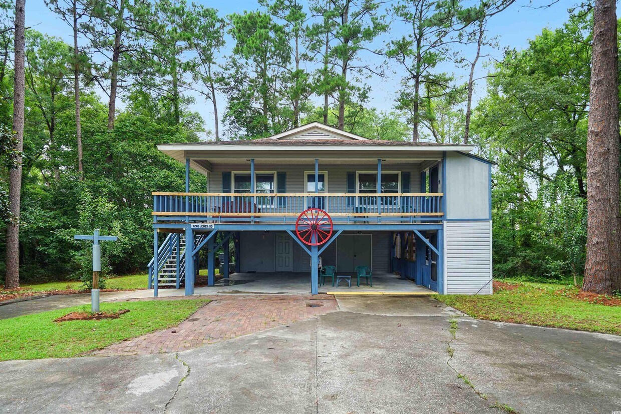 Primary Photo - 4240 Jones Rd