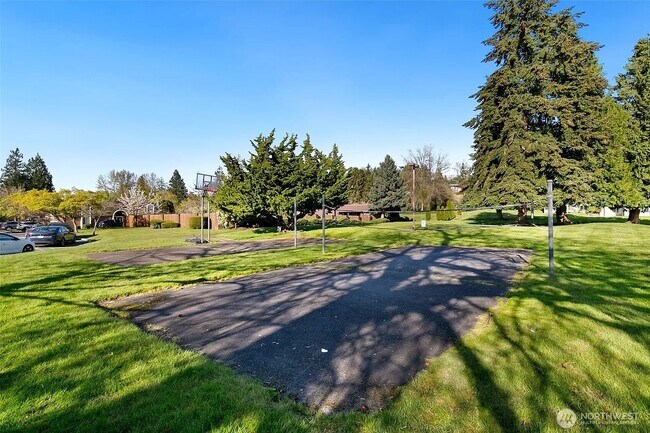 Foto del edificio - 11008 NE 68th St