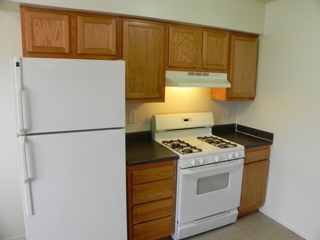 Building Photo - 1017 Alvarado Dr SE