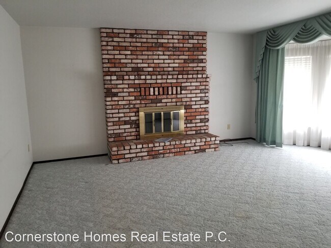 Building Photo - 3 br, 2 bath House - 885 Gary St