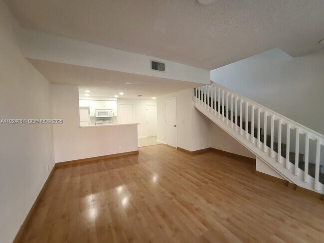 Foto del edificio - 1428 Coronado Rd