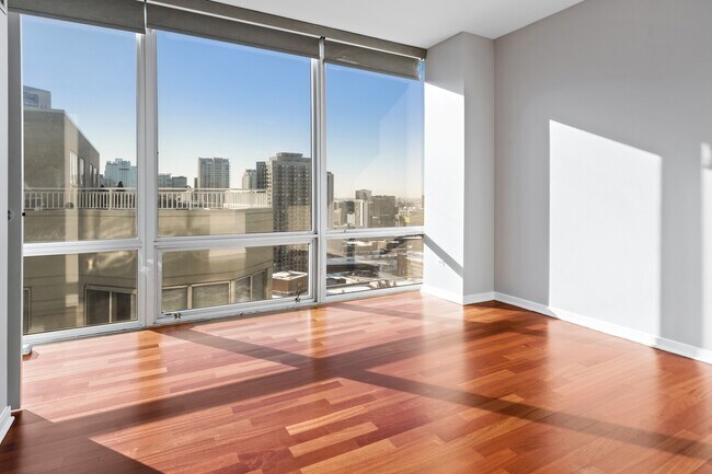 Foto del edificio - 653 N Kingsbury St