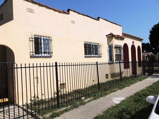 Building Photo - 6206 Marbrisa Ave