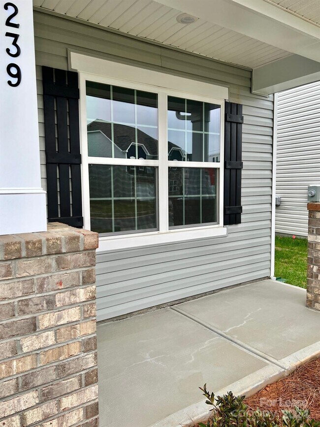 Building Photo - 239 Abersham Dr