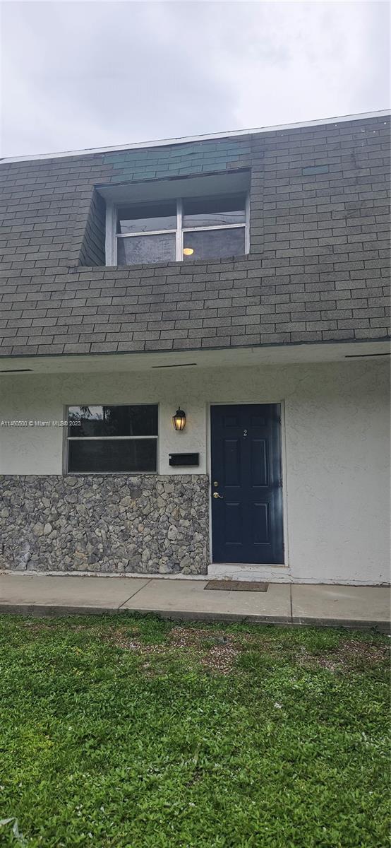 Foto del edificio - 502 Phippen Waiters Rd