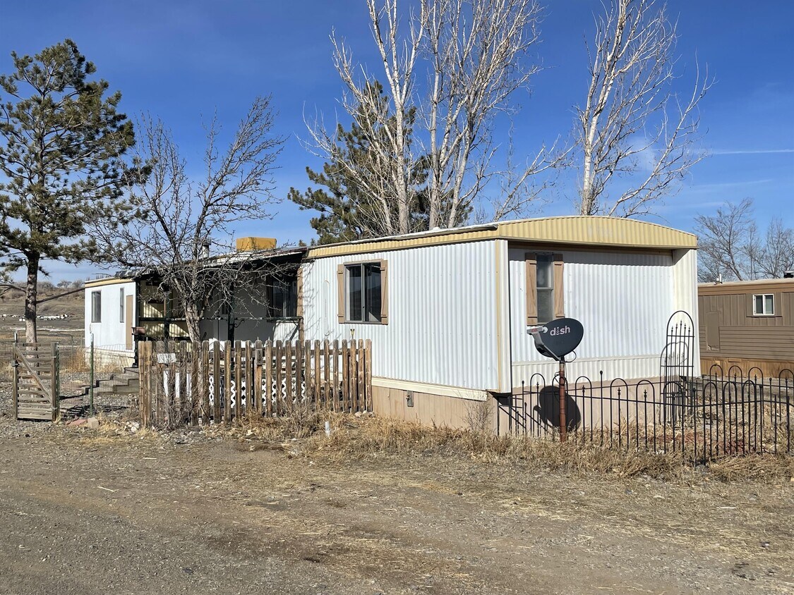 Primary Photo - 11529 Lakeview Dr