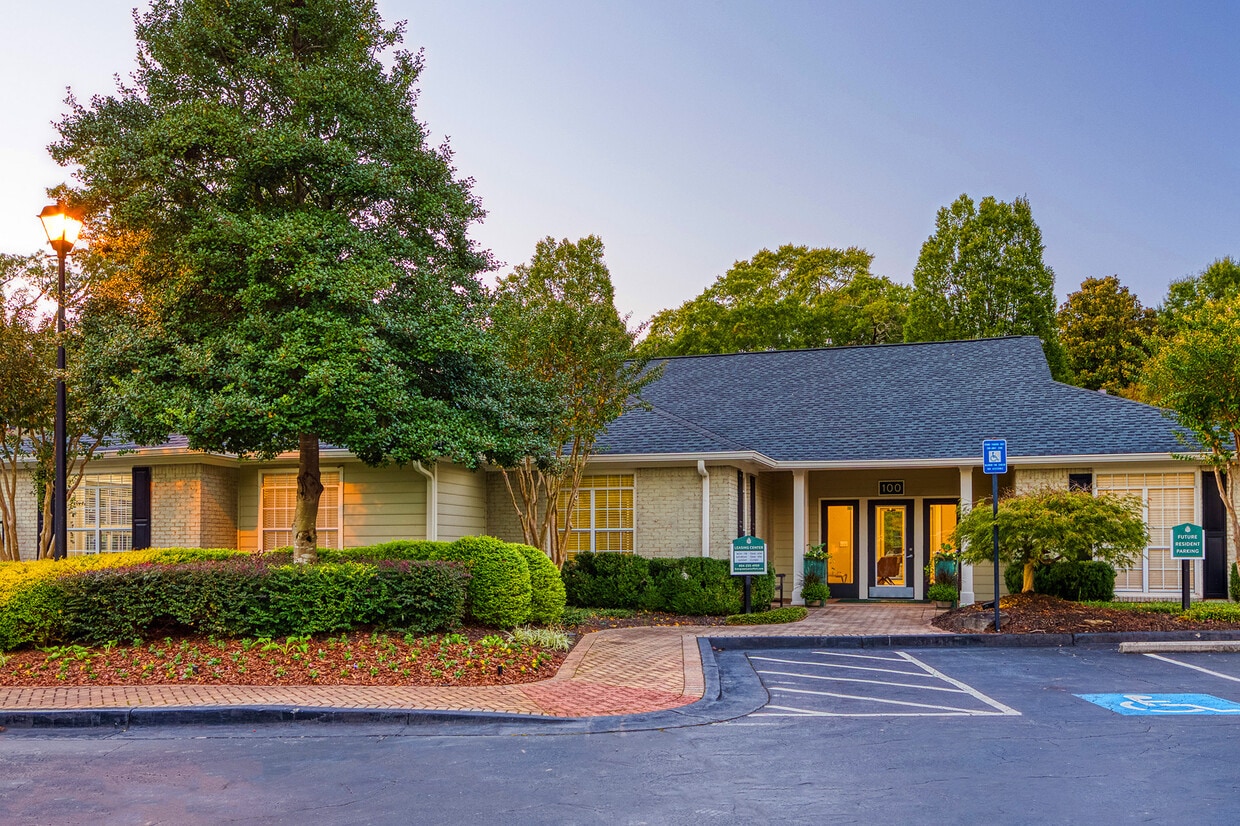 Photo - Evergreen Lenox Park
