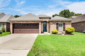 Building Photo - 114 Clover Leaf Dr