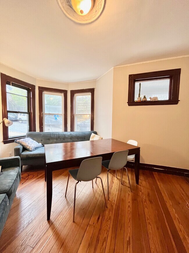 Foto del edificio - 2 Parker Hill Ter