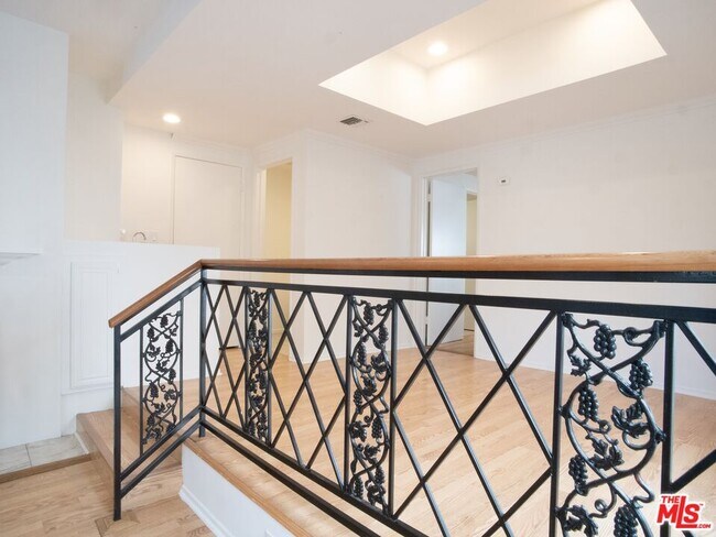 Foto del edificio - 1655 Selby Ave