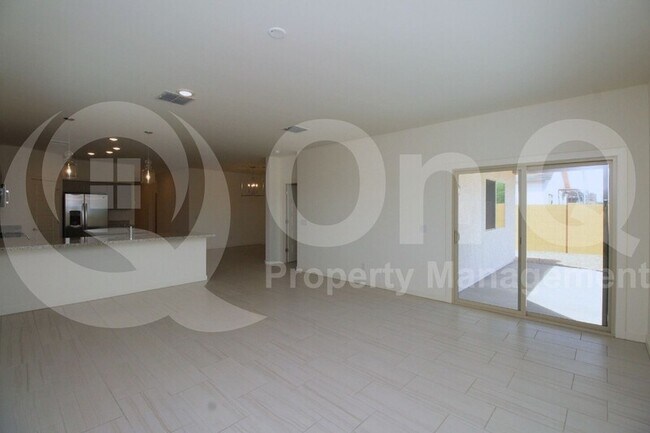 Foto del edificio - 2512 N Coolidge Ave