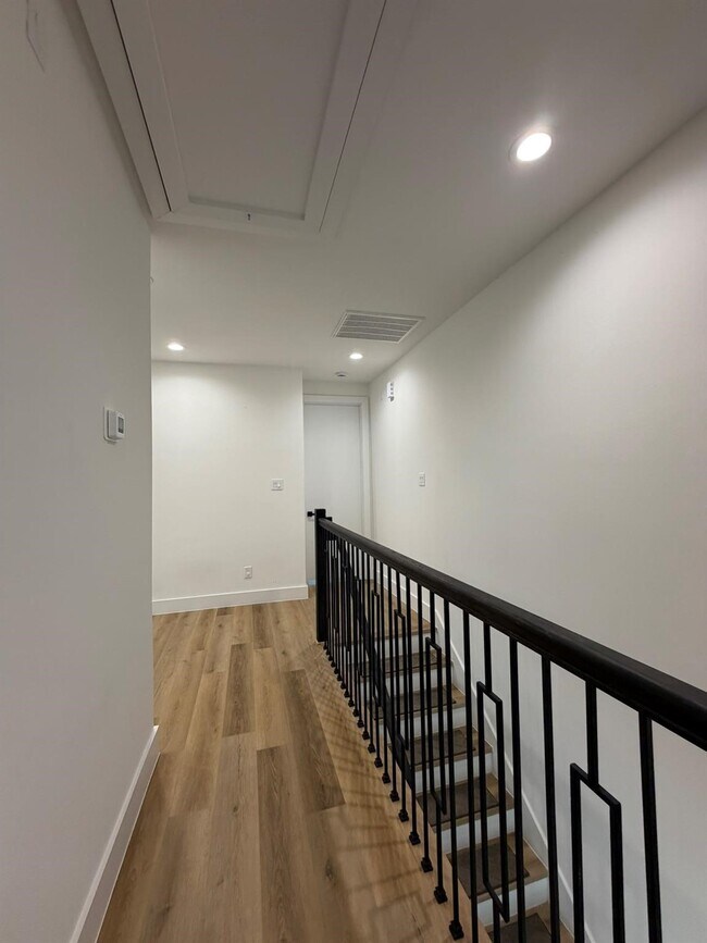 Foto del edificio - 6733 Peerless St