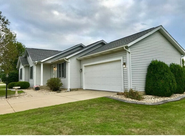 Building Photo - 30706 Springfield Ct