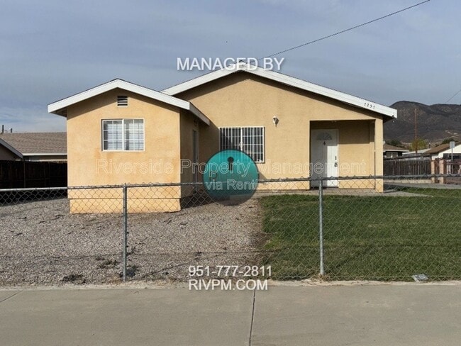 Photo - 7257 Wakefield Ct House
