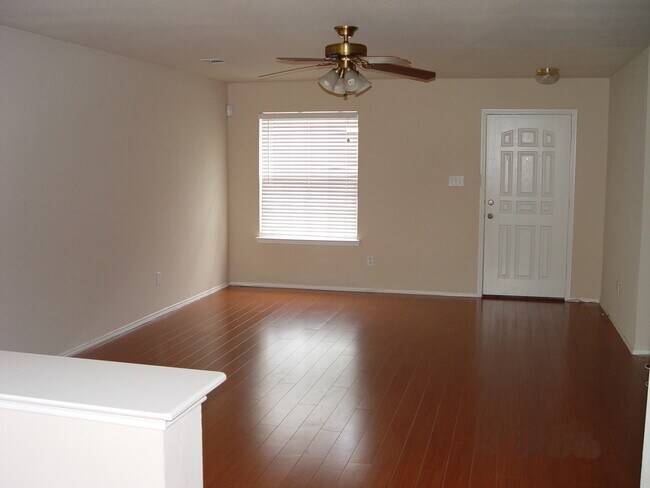living room - 2625 Blue Myrtle Way