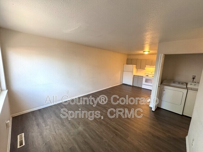 Building Photo - 4331 Ericson Dr