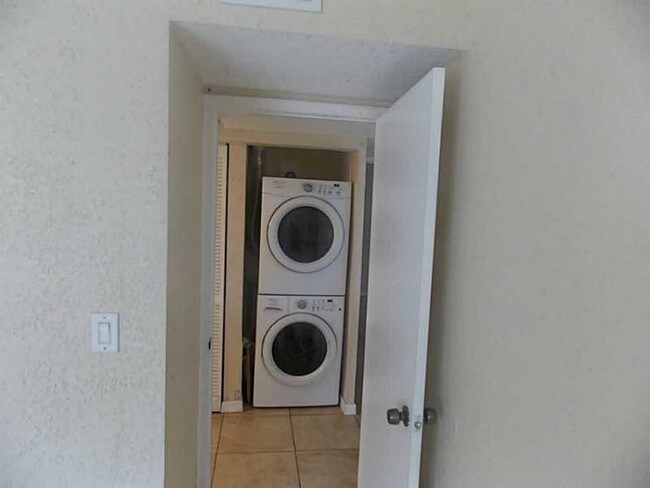 WASHER & DRYER - 6206 SW 131st Pl