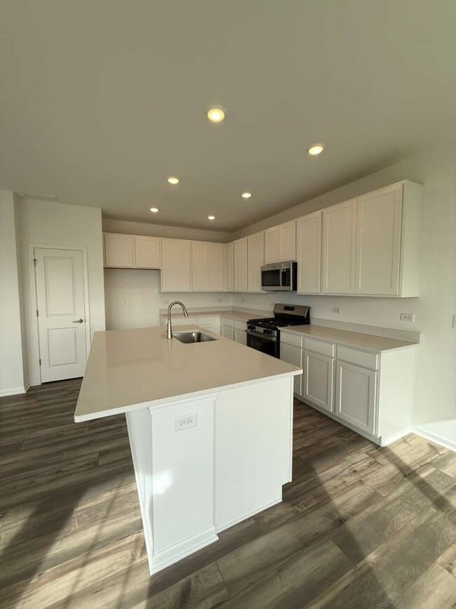 Foto del edificio - 25747 W Yorkshire Dr