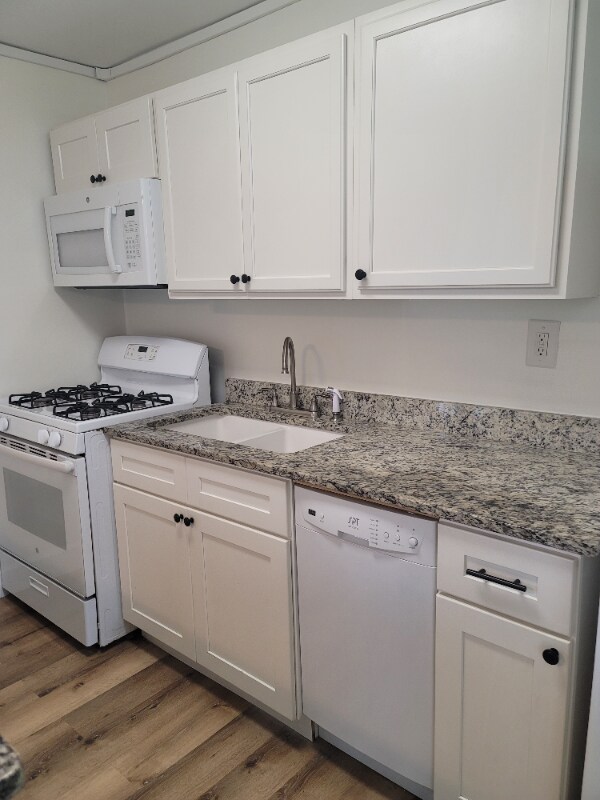 Foto del edificio - 302 Mill Ave