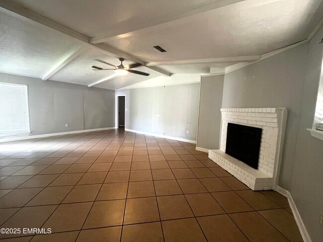 Building Photo - 5808 40th Ct