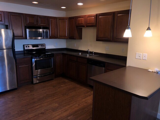 Foto del edificio - Dog Friendly - 2bed/2bath Condo - Great Lo...