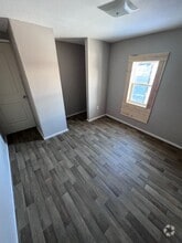 Building Photo - 210 N Strevell Ave