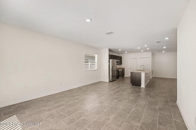 Building Photo - 849 Brookview Ln
