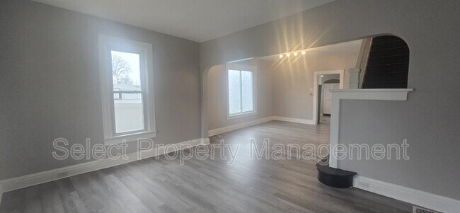 Foto del edificio - 1112 Lake Ave