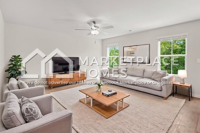 Building Photo - 4145 Hudson Ct SW