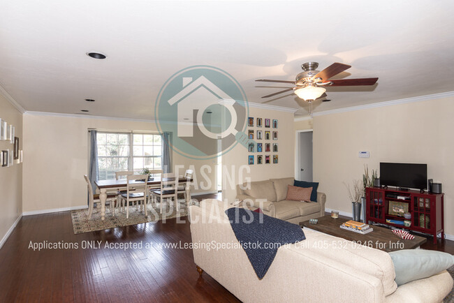 Foto del edificio - North West OKC 3 Bed 2 Bath House