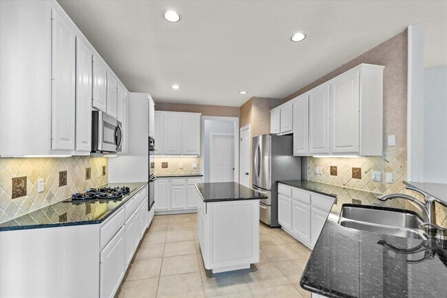 Foto del edificio - 8312 Jancy Dr