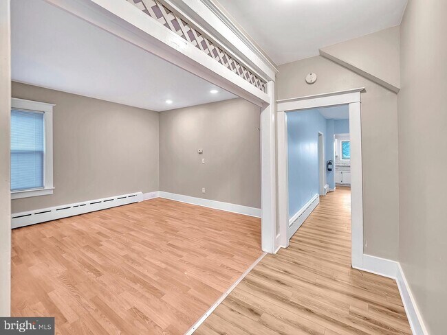 Foto del edificio - 270 Irwin St