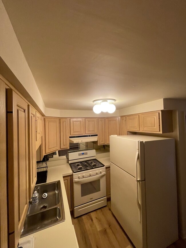 Foto del edificio - 4626 Arthur Ave