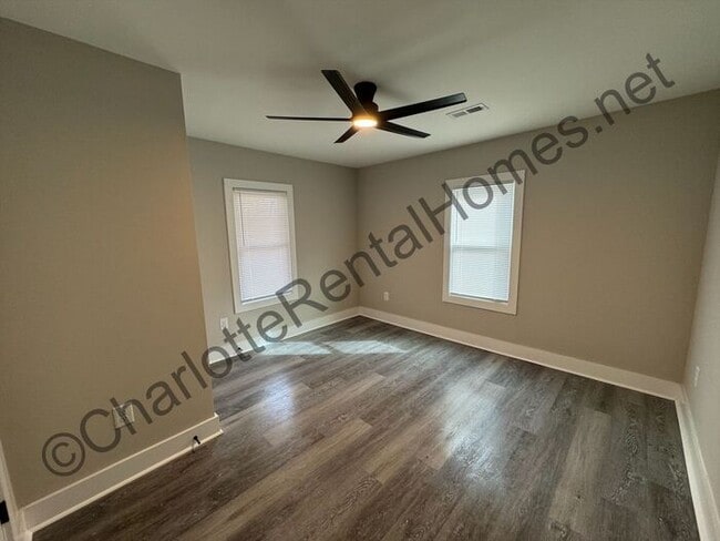 Building Photo - Cherryville - Updated home