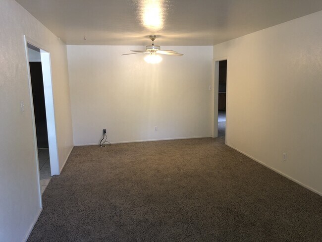 Building Photo - Enchanted Hills Pet Friendly Home!