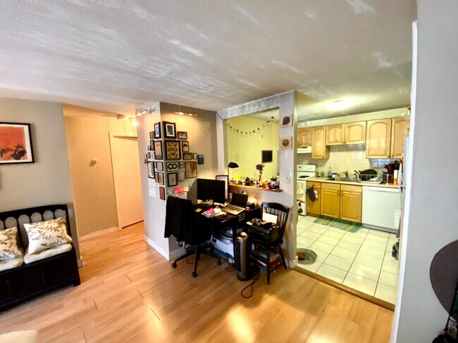 Building Photo - 36 Bellvista Rd